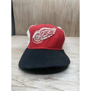 Vintage Red Wings New Era Wool Blend Hat Strapback